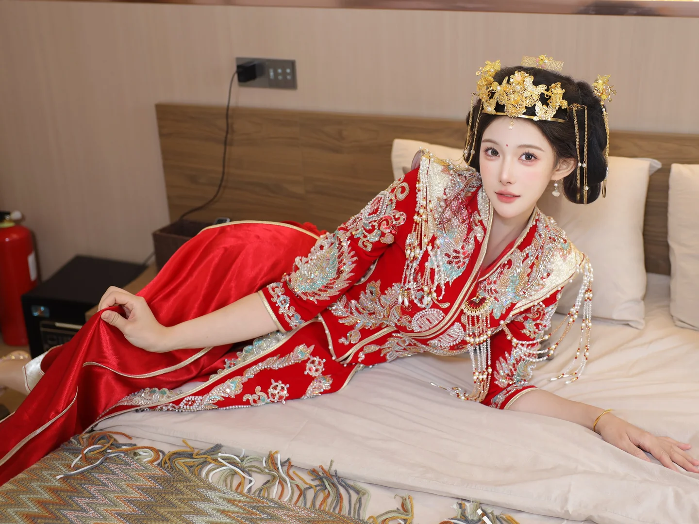 梨霜儿 - No.004 新娘红装 [113P-2.3GB] tg@simisebaisi 【丝足阁】025.webp